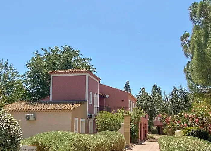Joli Appartement 27M2 Oasis Provencale En Village Vacances En Camargue