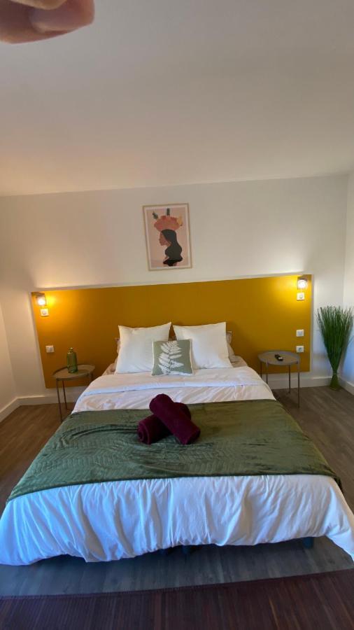 Joli 27m2 Oasis Provencale En Village En Camargue *