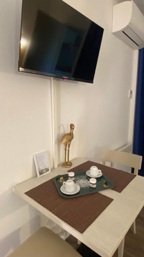 Apartment Joli 27m2 Oasis Provencale En Village En Camargue Arles