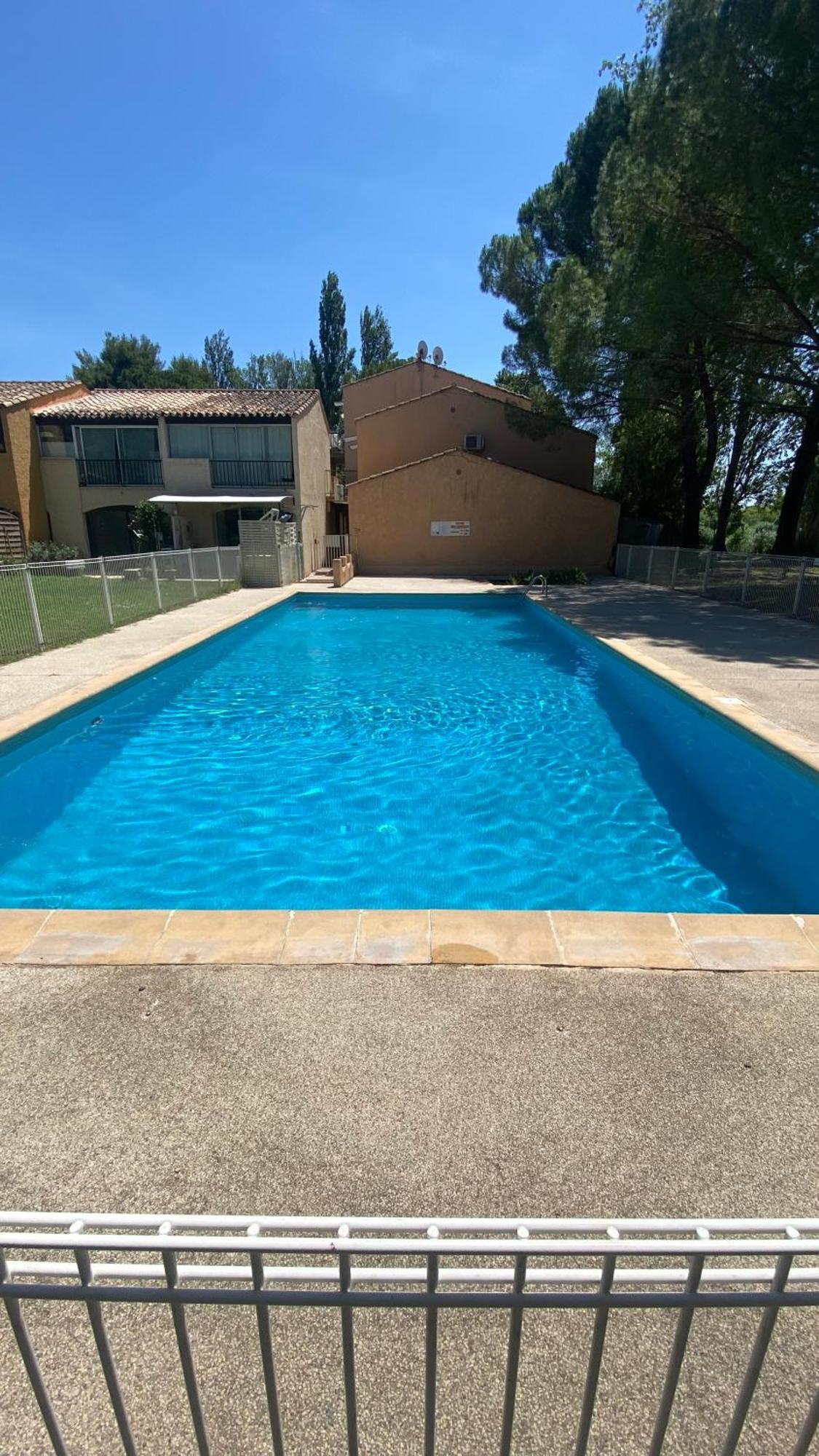 Joli 27m2 Oasis Provencale En Village En Camargue Apartment *