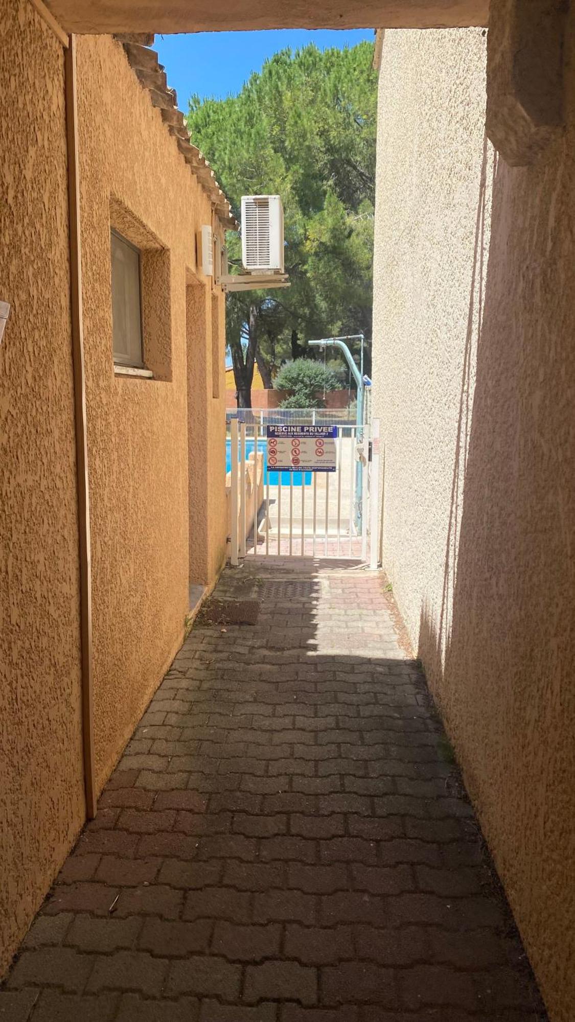 Joli 27m2 Oasis Provencale En Village En Camargue